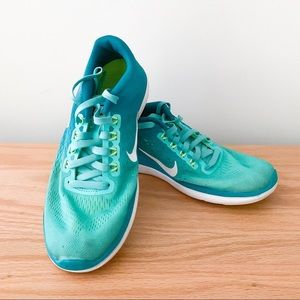 NIKE women’s flex 2016 run sneakers